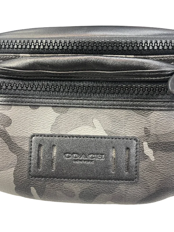 Belt Bag Designer By Coach  Size: Medium