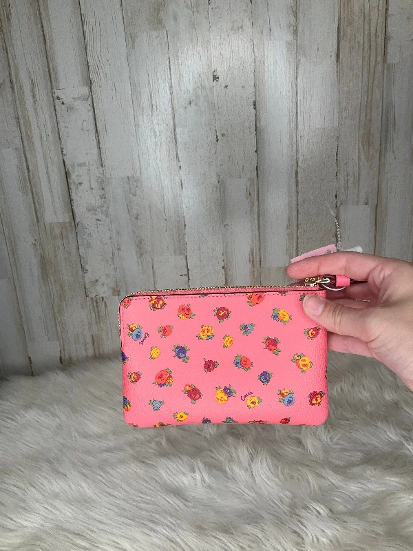 Coin Purse By Coach  Size: Medium