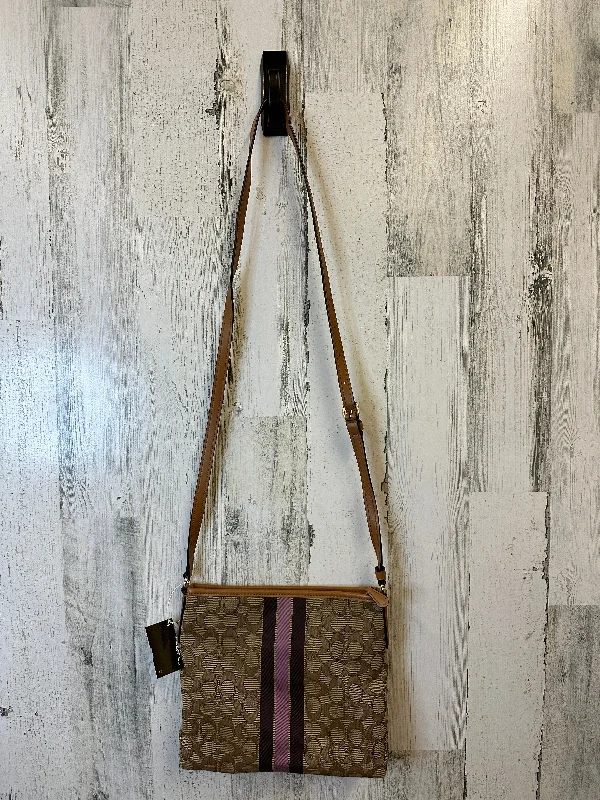 Crossbody Designer By Coach  Size: Medium