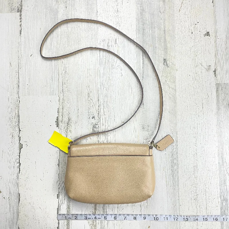 Crossbody Designer By Coach  Size: Small