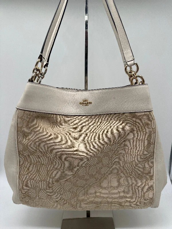 Handbag Designer By Coach  Size: Medium