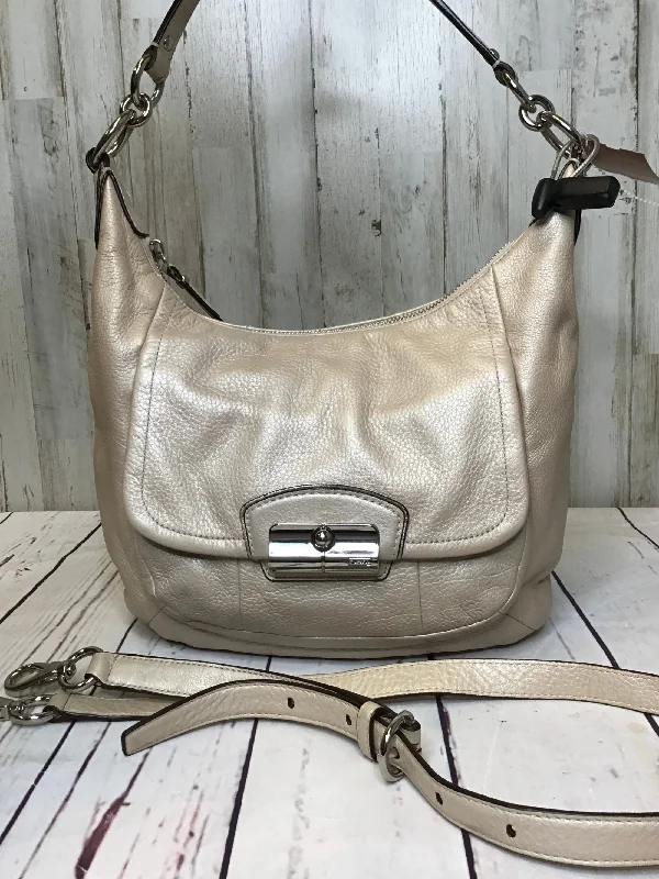 Handbag Designer By Coach  Size: Medium