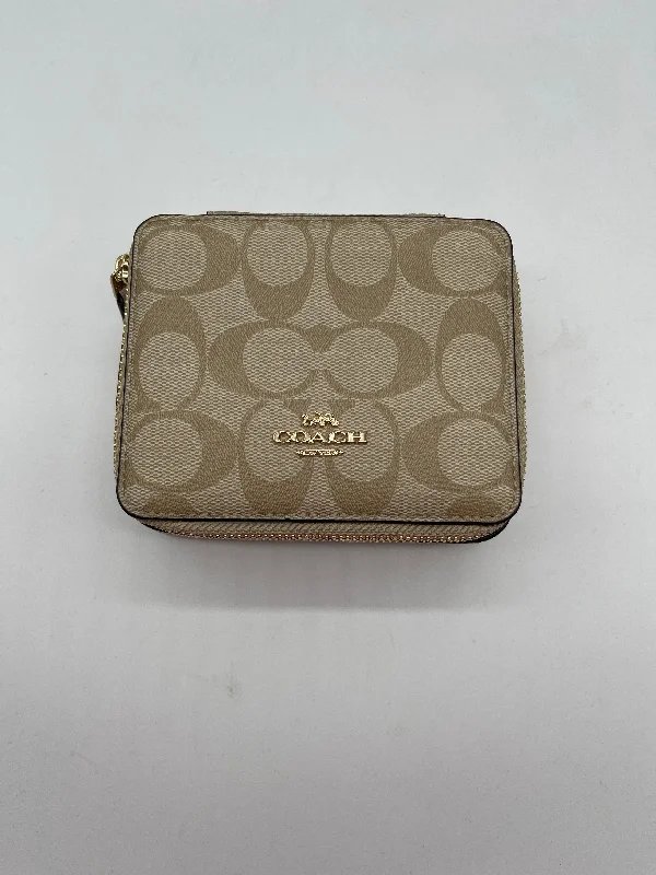 Jewelry Case By Coach, Size: Large