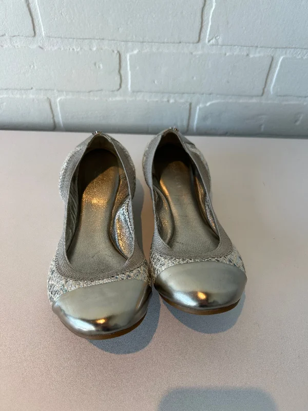 Shoes Designer By Coach In Silver, Size: 7