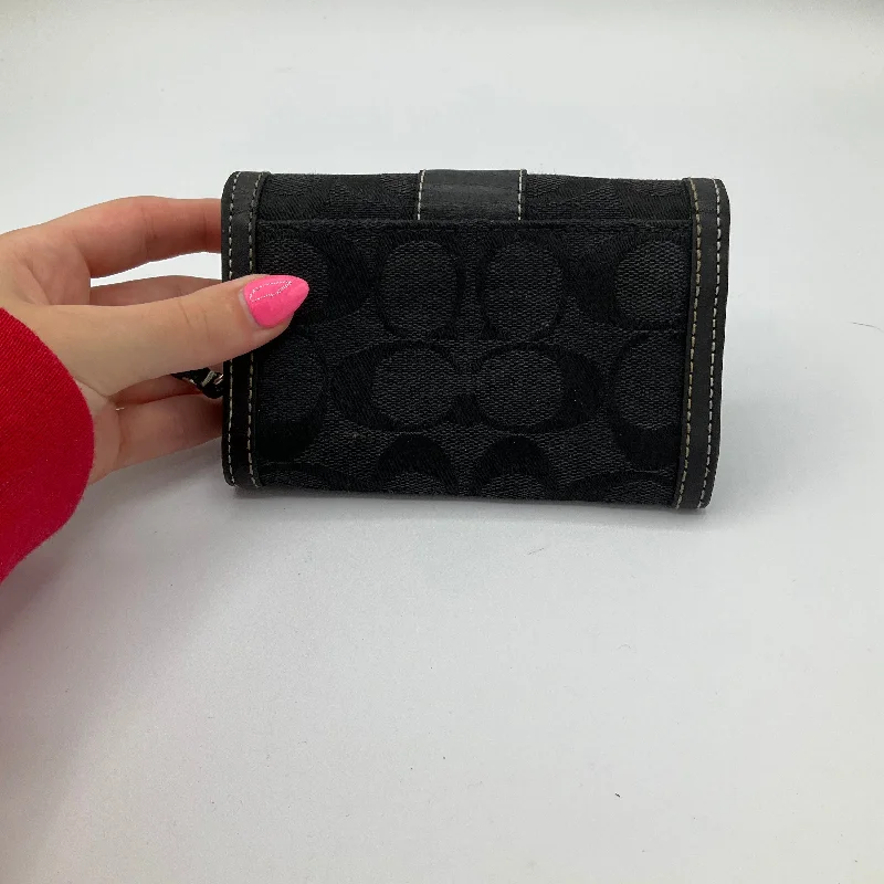 Wallet Designer By Coach  Size: Small