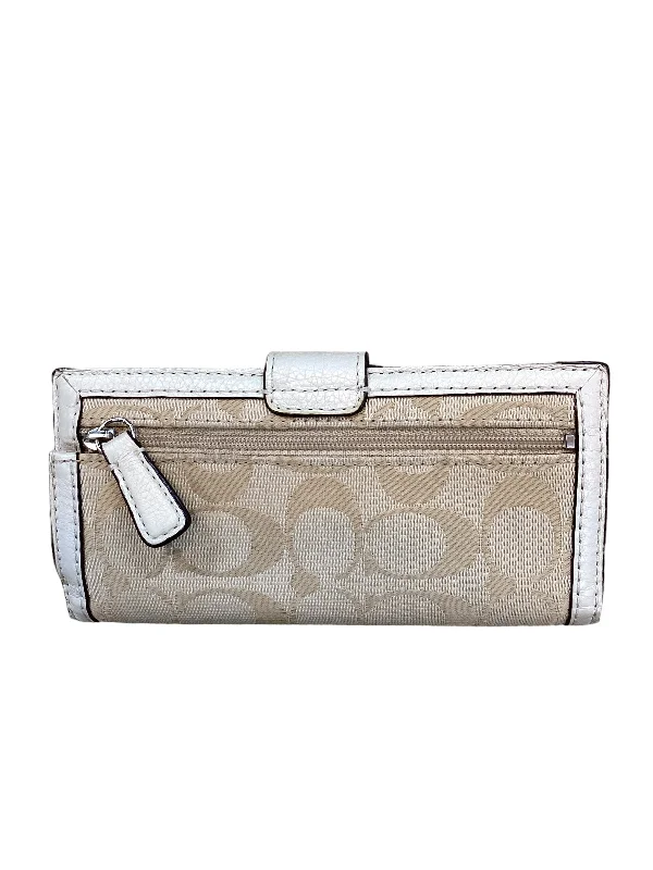 Wallet Designer By Coach  Size: Small