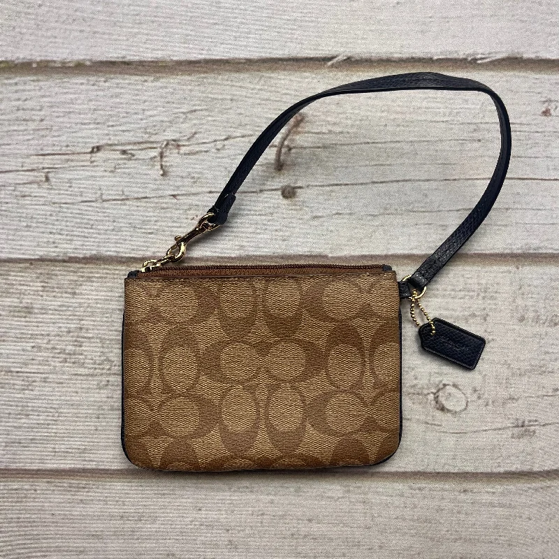 Wristlet By Coach  Size: Small