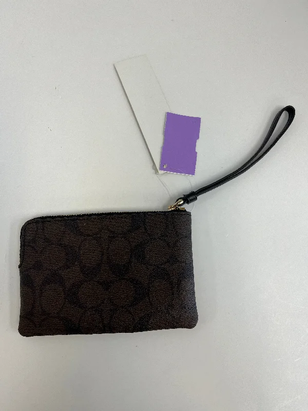 Wristlet Designer By Coach  Size: Medium